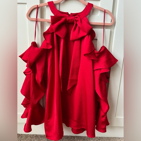 CeCe Tops - CeCe Cold Shoulder Ruffle Blouse in Medium - Red - EUC!!
